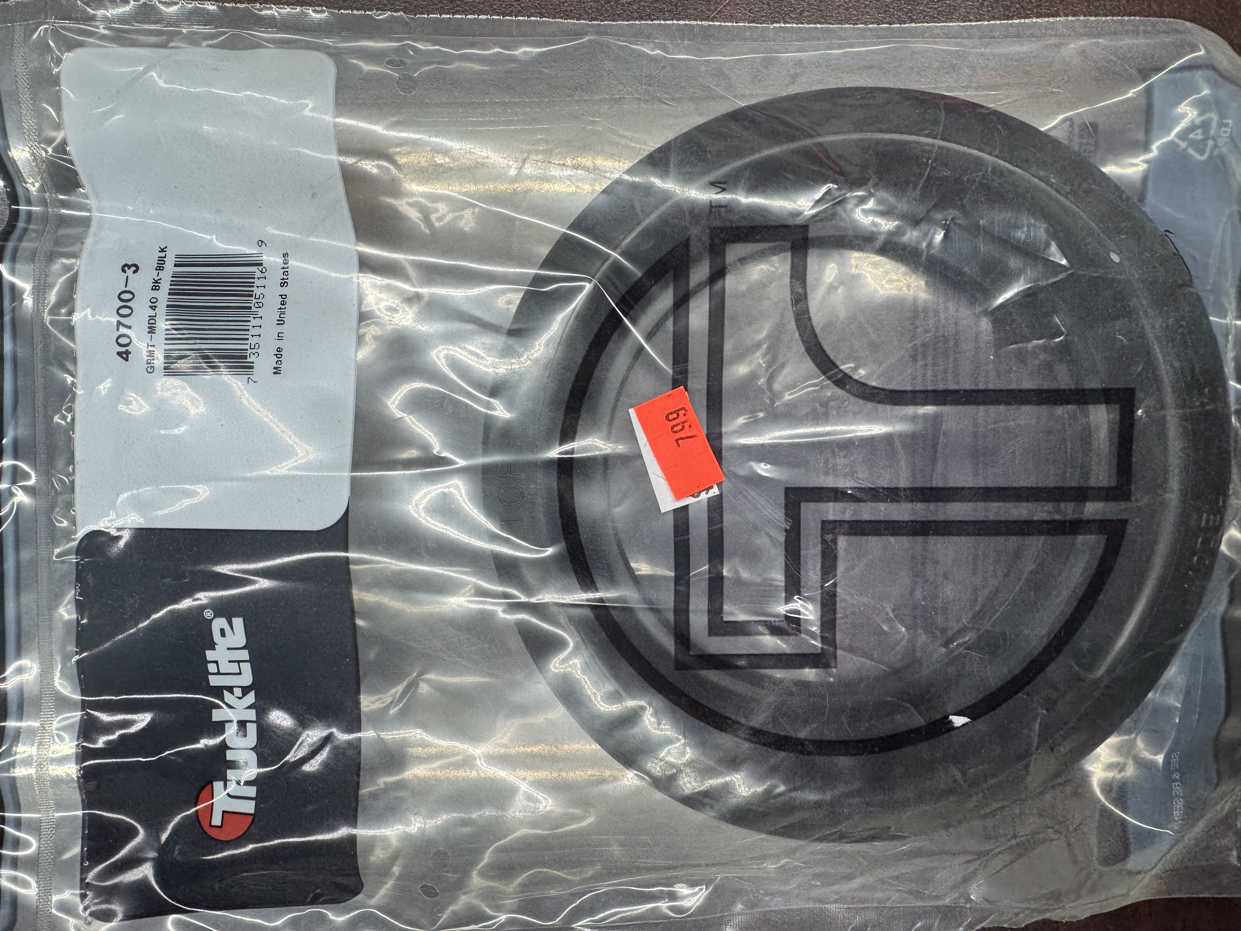 Light Grommet