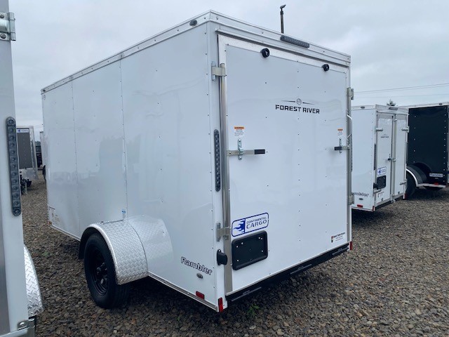 6X12 RAMBLER ENCLOSED TRAILER photo 2
